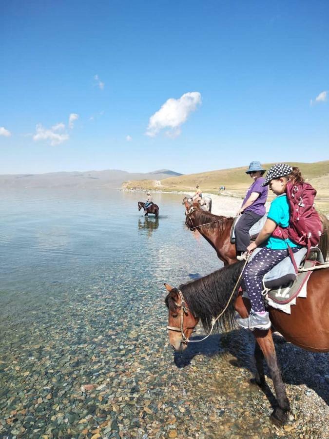 Horseback Holiday At Kyzart Village Dzhangyaryk Екстер'єр фото